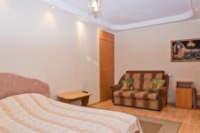 Таганрог квартира посуточно, Сергея Лазо 85